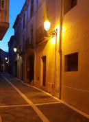 Lumière extérieure chaleureuse - rue - couleur chaude