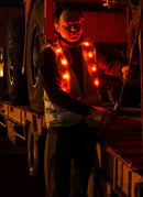 Photo d'ambiance du gilet orange éclairé 